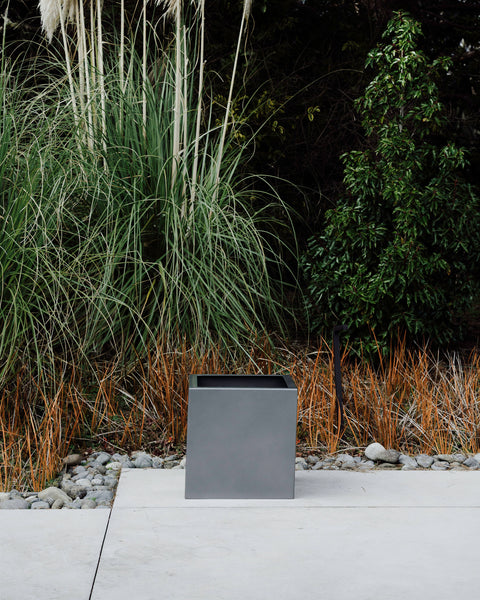 POWDER COATED CUBE ALUMINUM PLANTERS