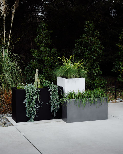 POWDER COATED CUBE ALUMINUM PLANTERS