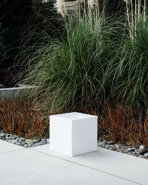 POWDER COATED CUBE ALUMINUM PLANTERS